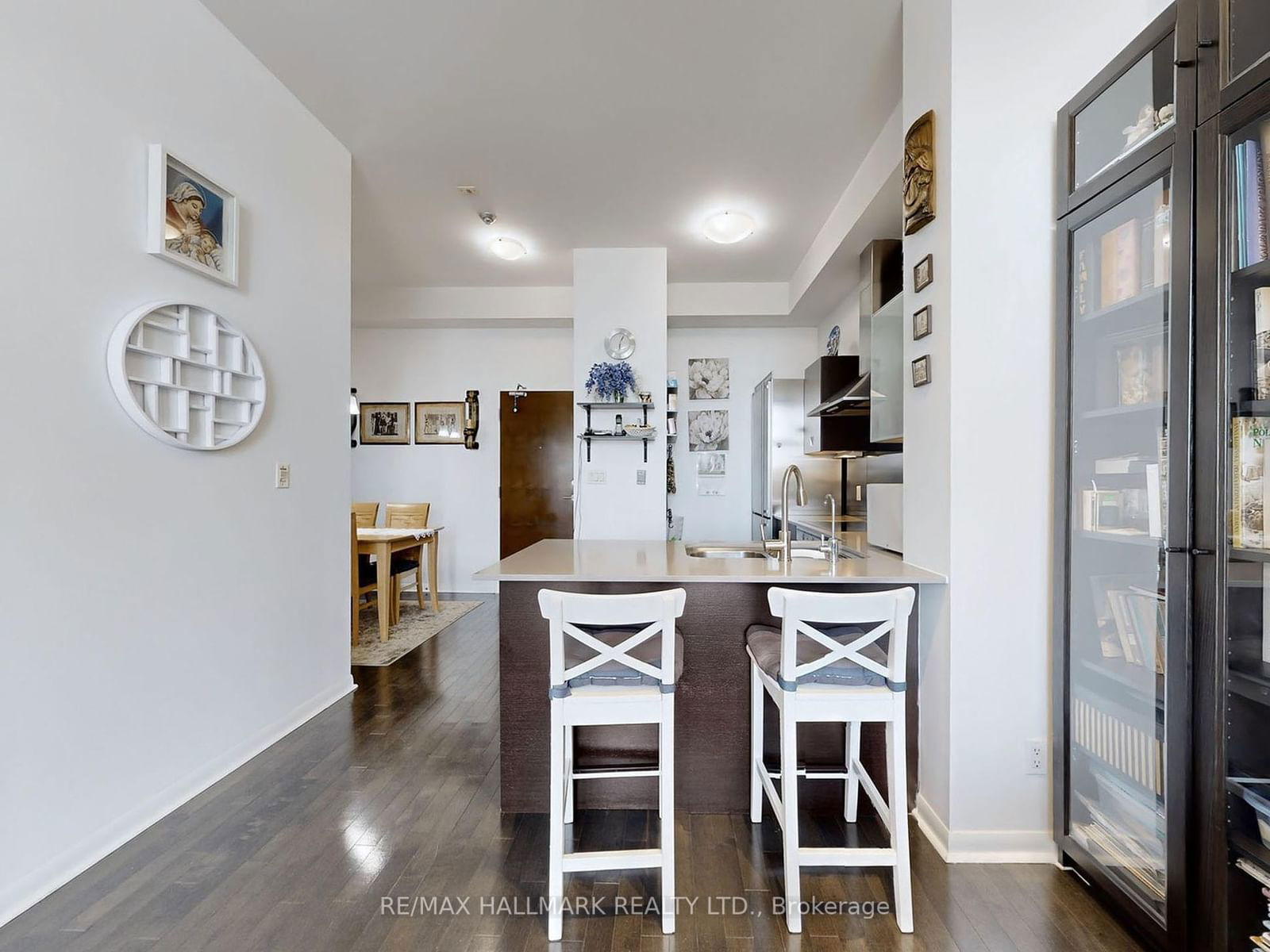 3391 Bloor St W, unit 517 for sale - image #7