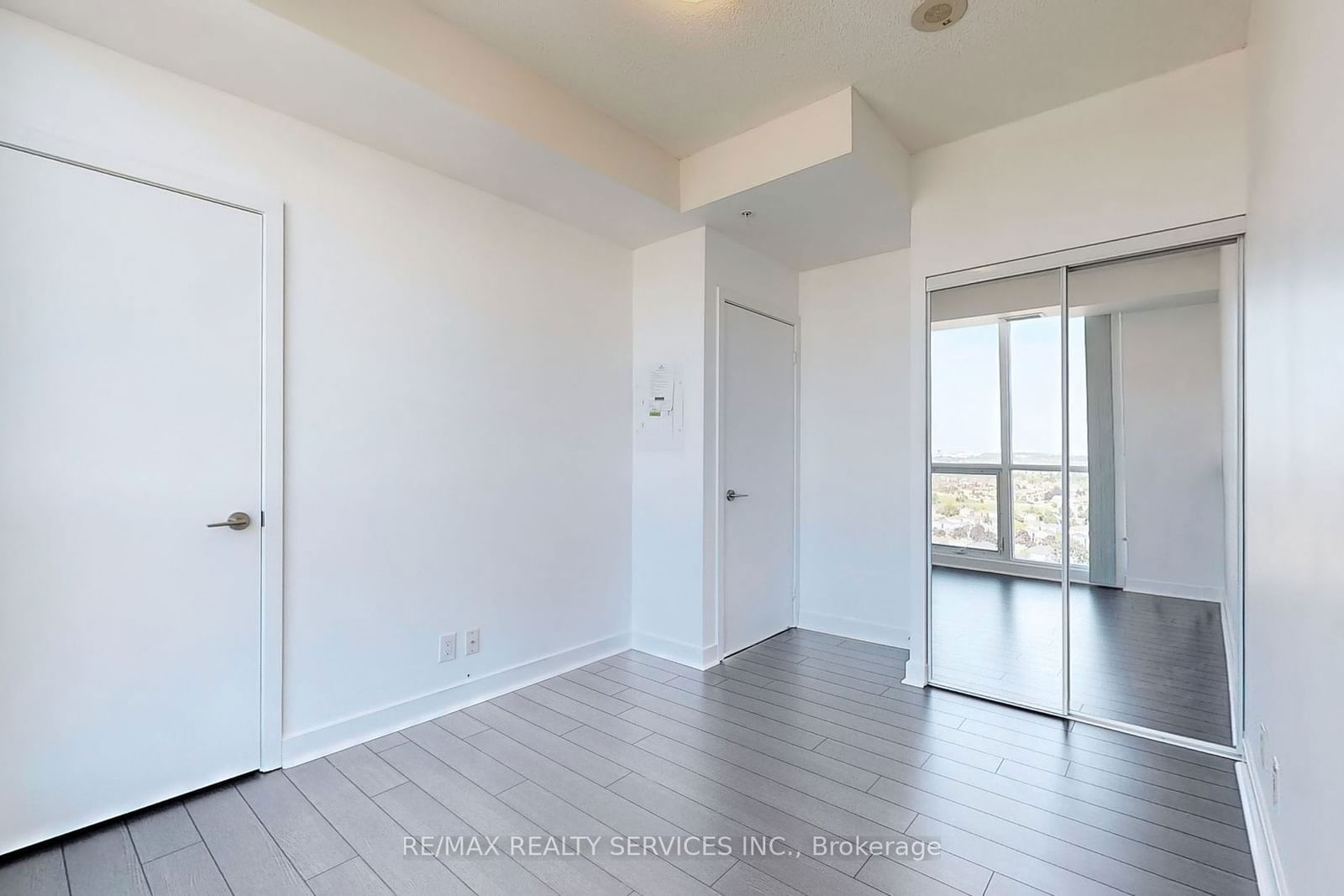 3985 Grand Park Dr, unit 1511 for rent - image #26