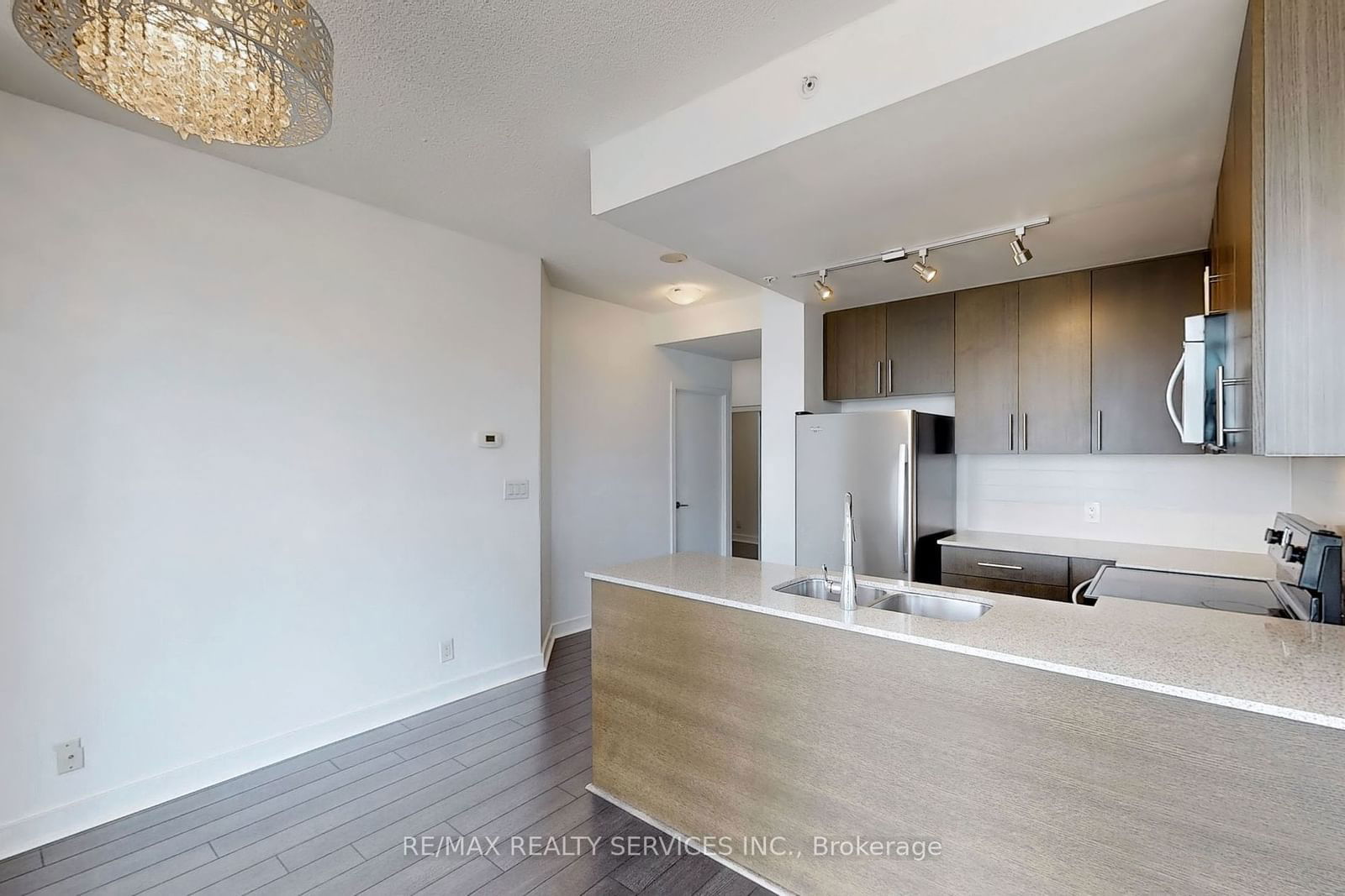 3985 Grand Park Dr, unit 1511 for rent - image #8