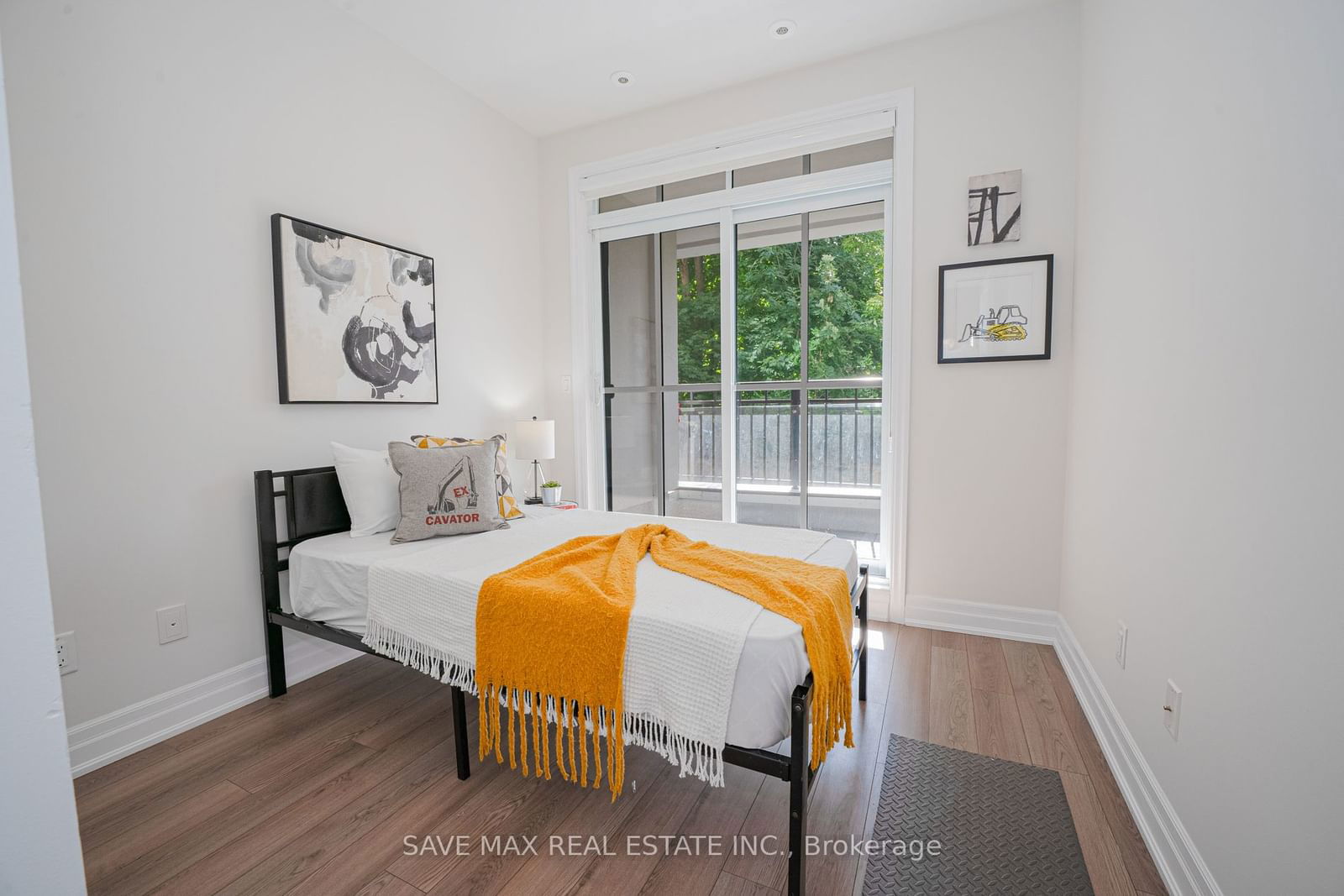 652 Cricklewood Dr, unit 216 for sale - image #20