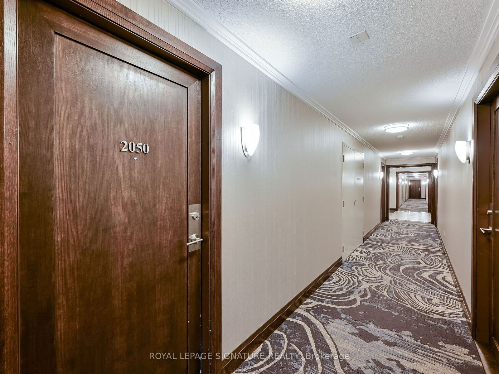 25 Viking Lane, unit 2050 for sale - image #4