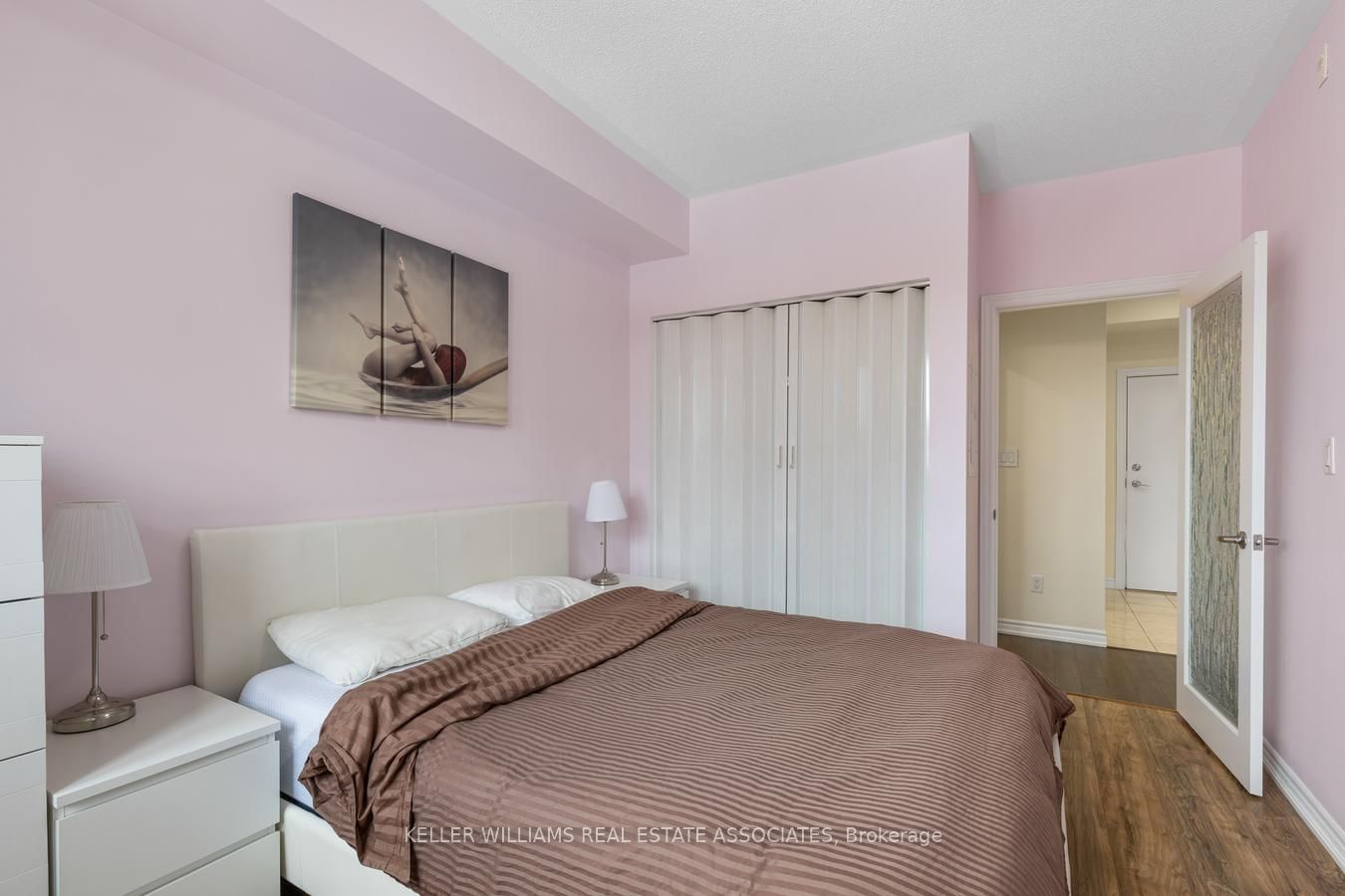 570 Lolita Gdns, unit 325 for rent - image #18