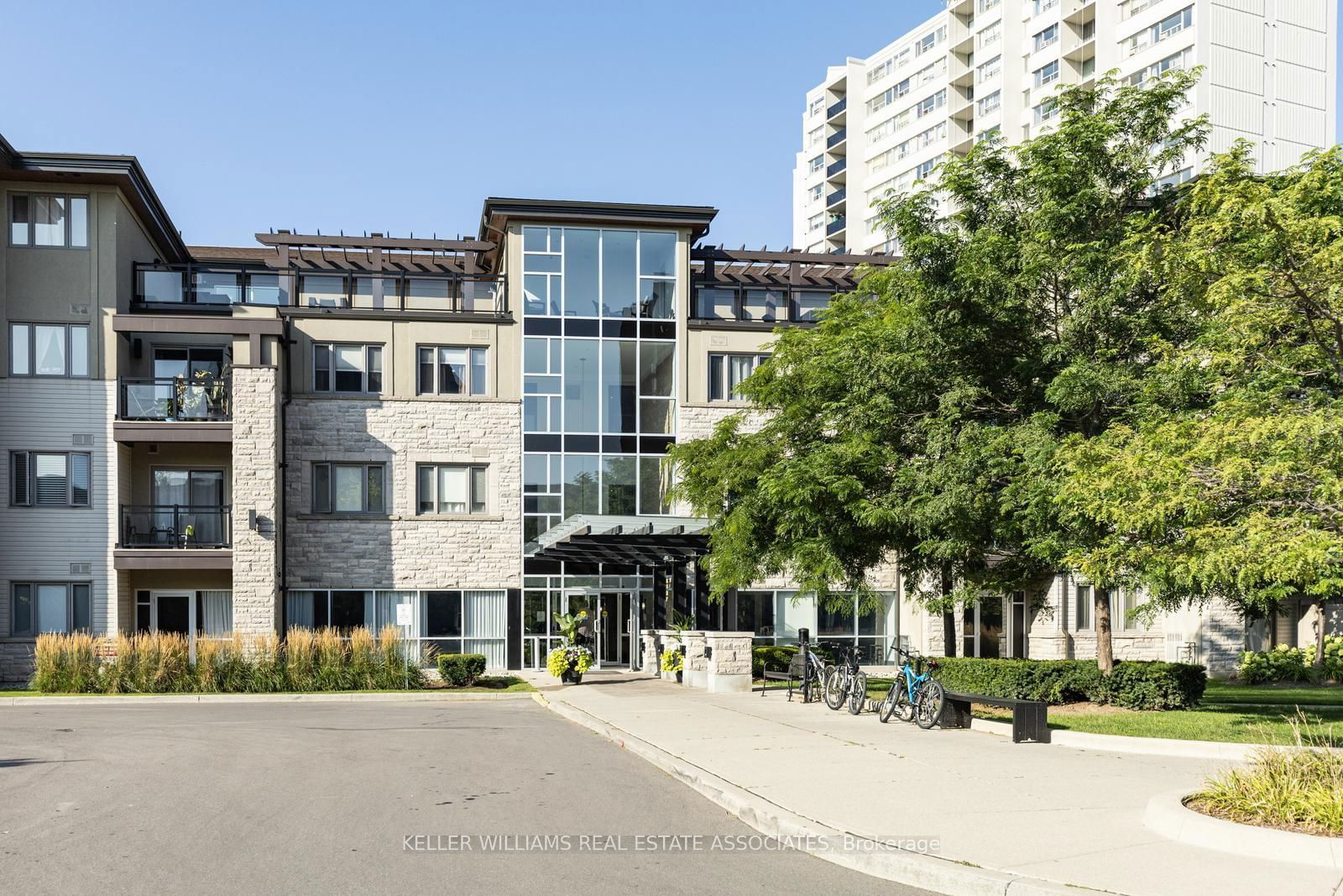 570 Lolita Gdns, unit 325 for rent - image #2