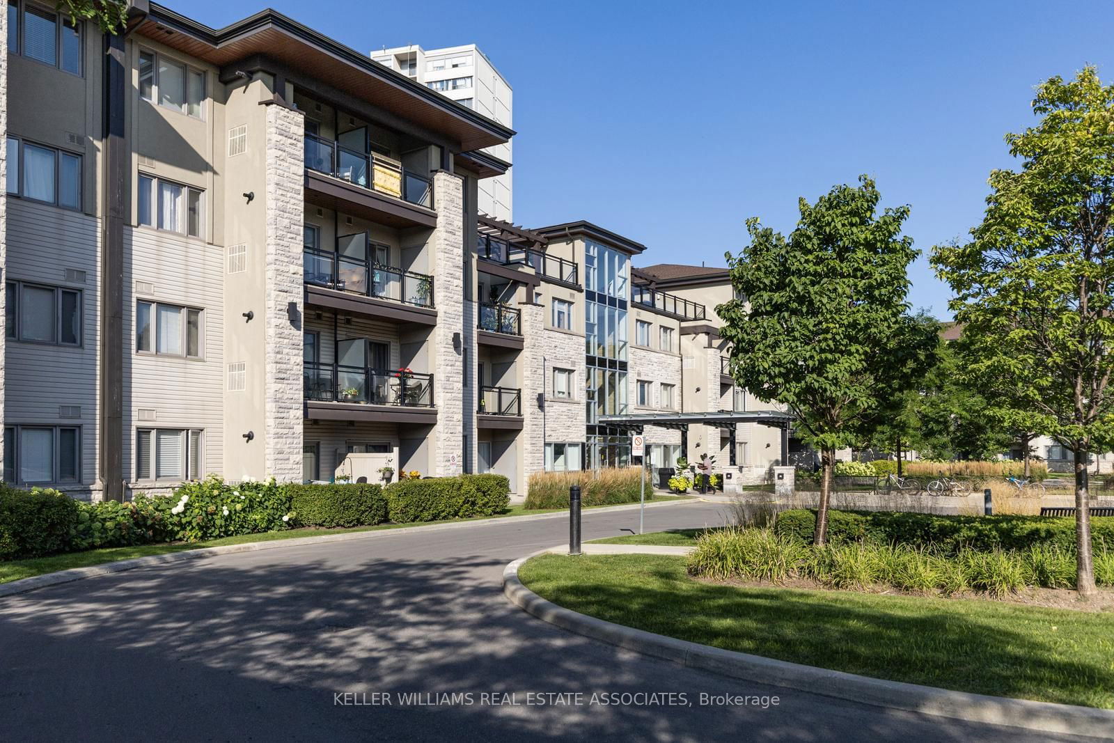 570 Lolita Gdns, unit 325 for rent - image #22