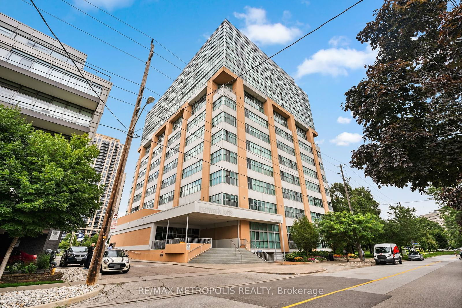 2 Fieldway Rd, unit 302 for sale - image #2