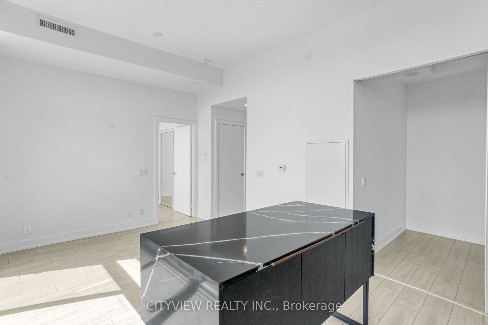 270 Dufferin St, unit 1104 for sale - image #11