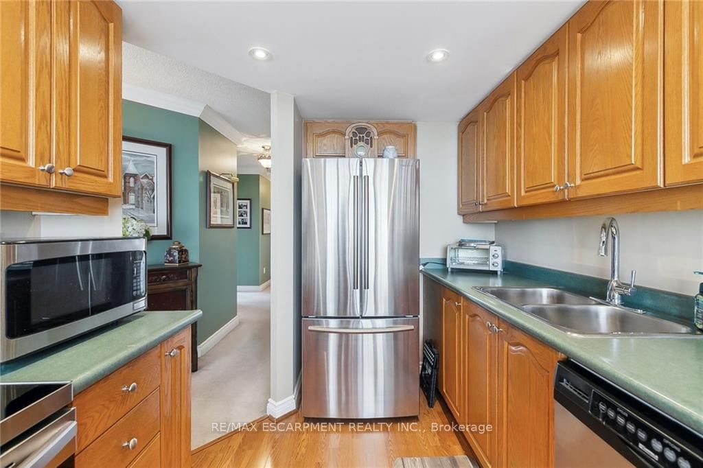 26 Hanover Rd, unit 1601 for sale - image #21