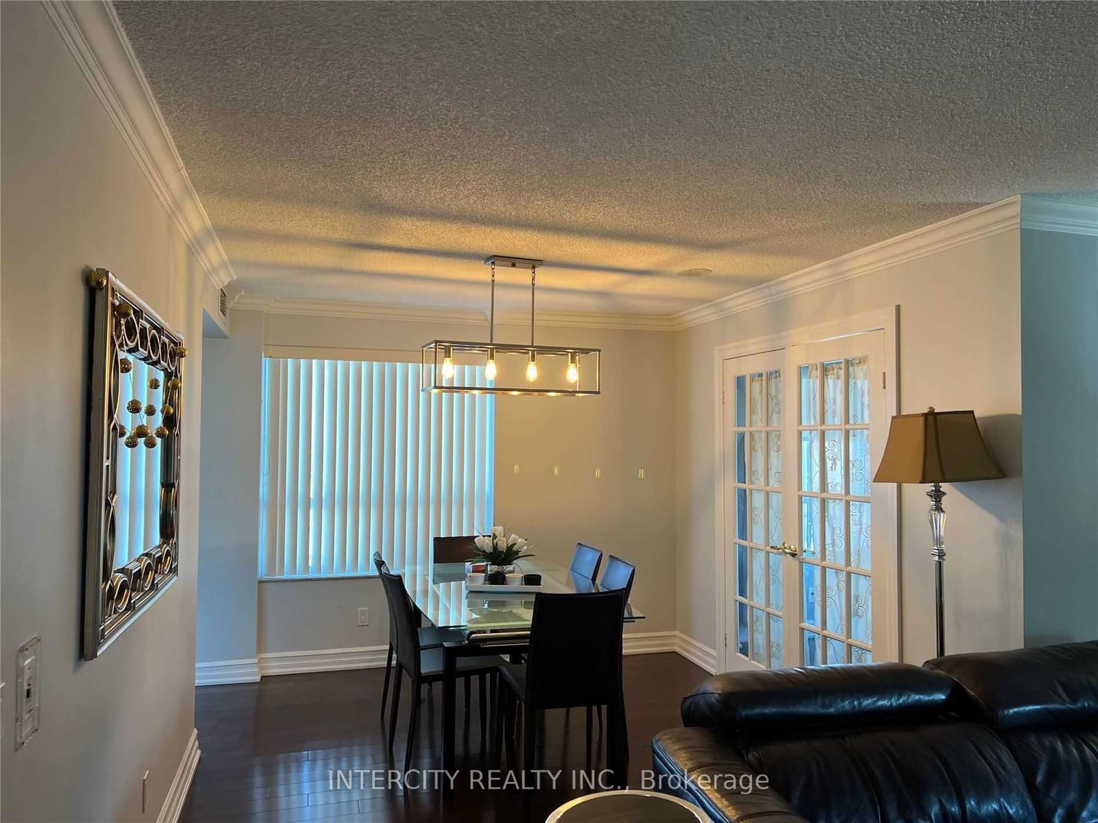 25 Kingsbridge Garden Circ, unit 1125 for rent - image #4