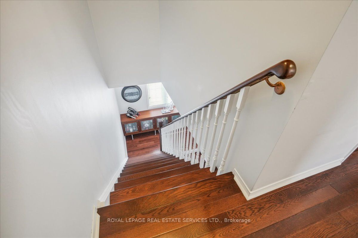 2360 Parkhaven Blvd, unit 2 for sale - image #37