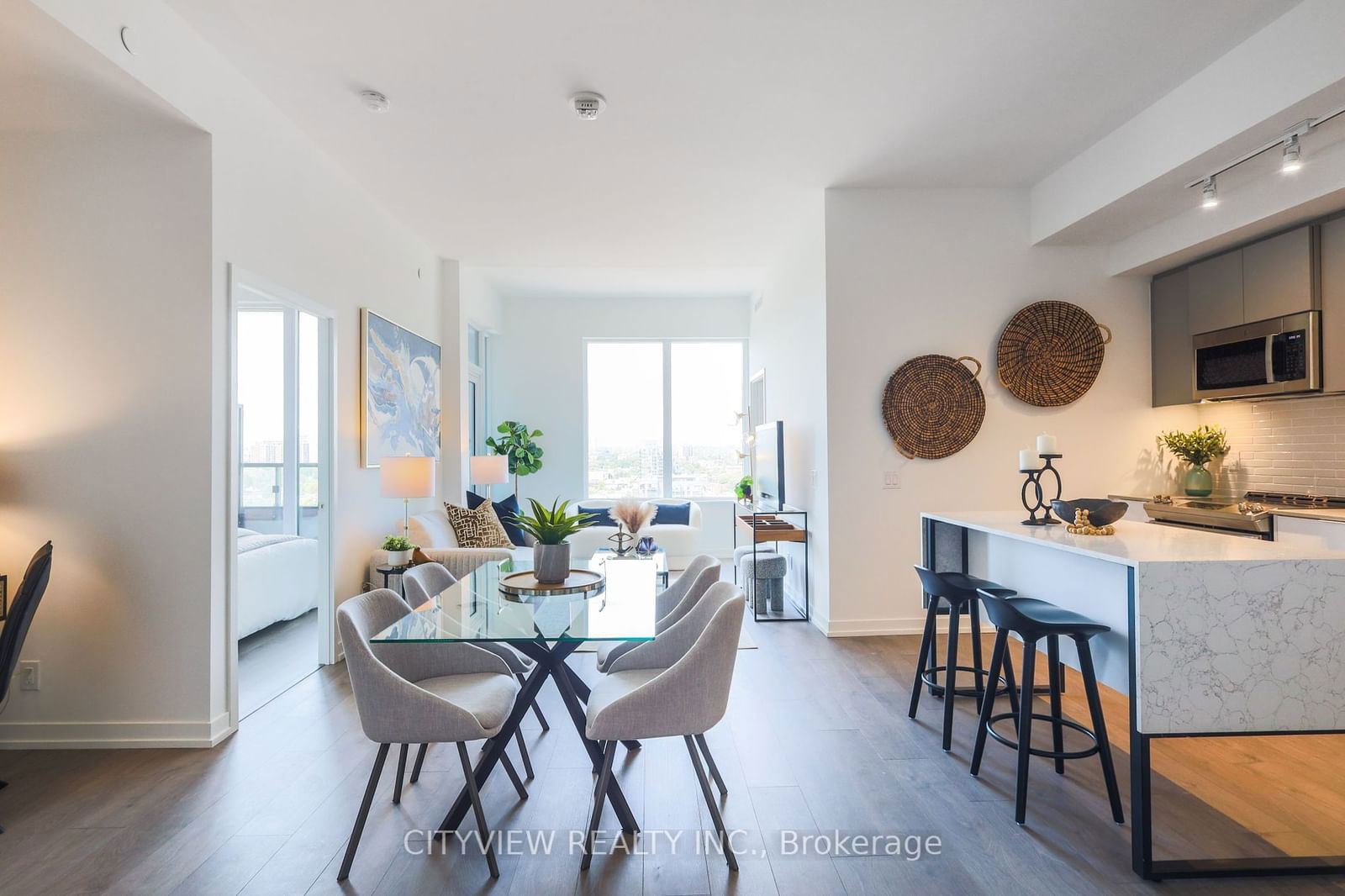 270 Dufferin St, unit LPH14 for sale - image #3