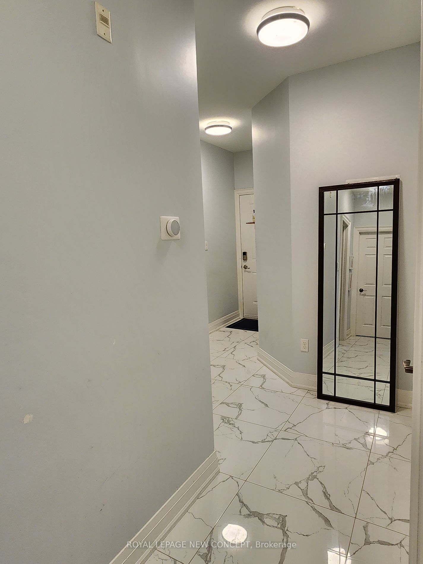 960 Bloor St, unit 206 for sale