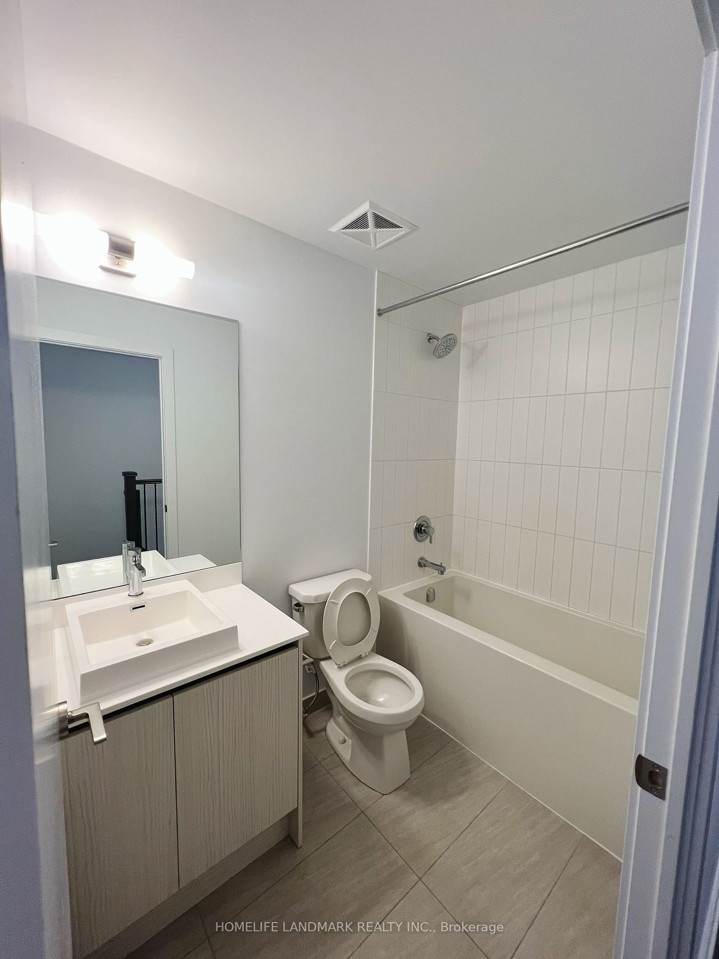 251 Manitoba St, unit 125 for rent - image #8