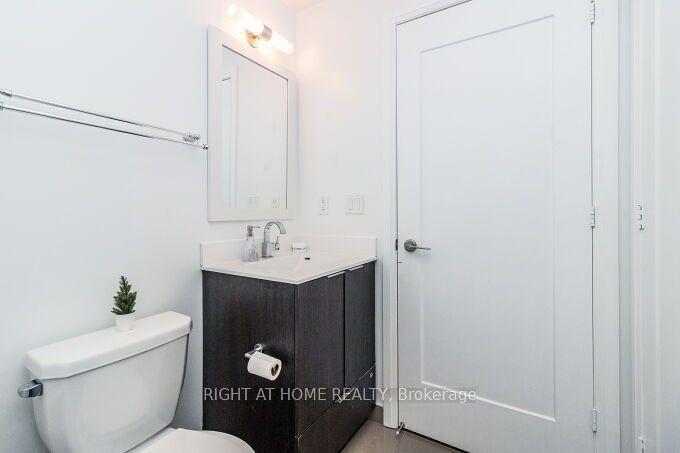 56 Annie Craig Dr, unit 1605 for rent - image #26