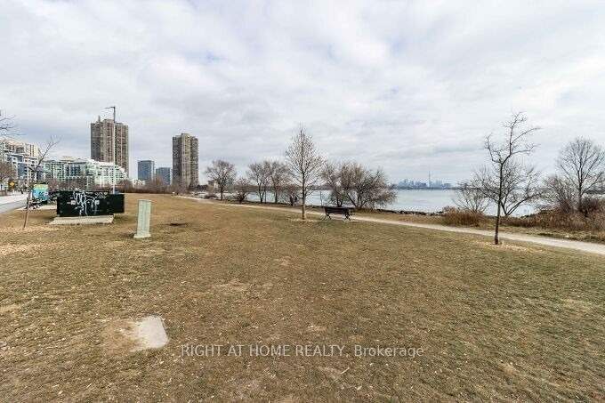 56 Annie Craig Dr, unit 1605 for rent - image #32