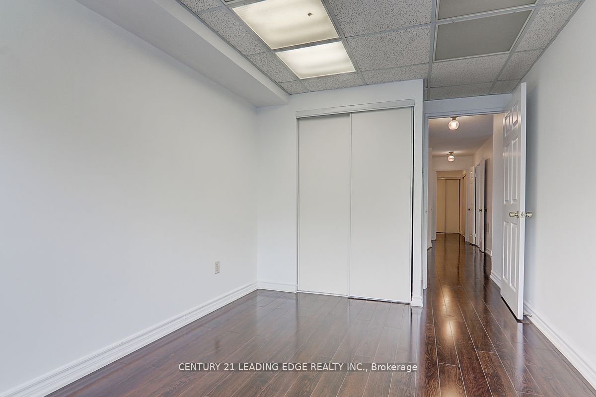 250 Webb Dr, unit 404 for sale - image #30