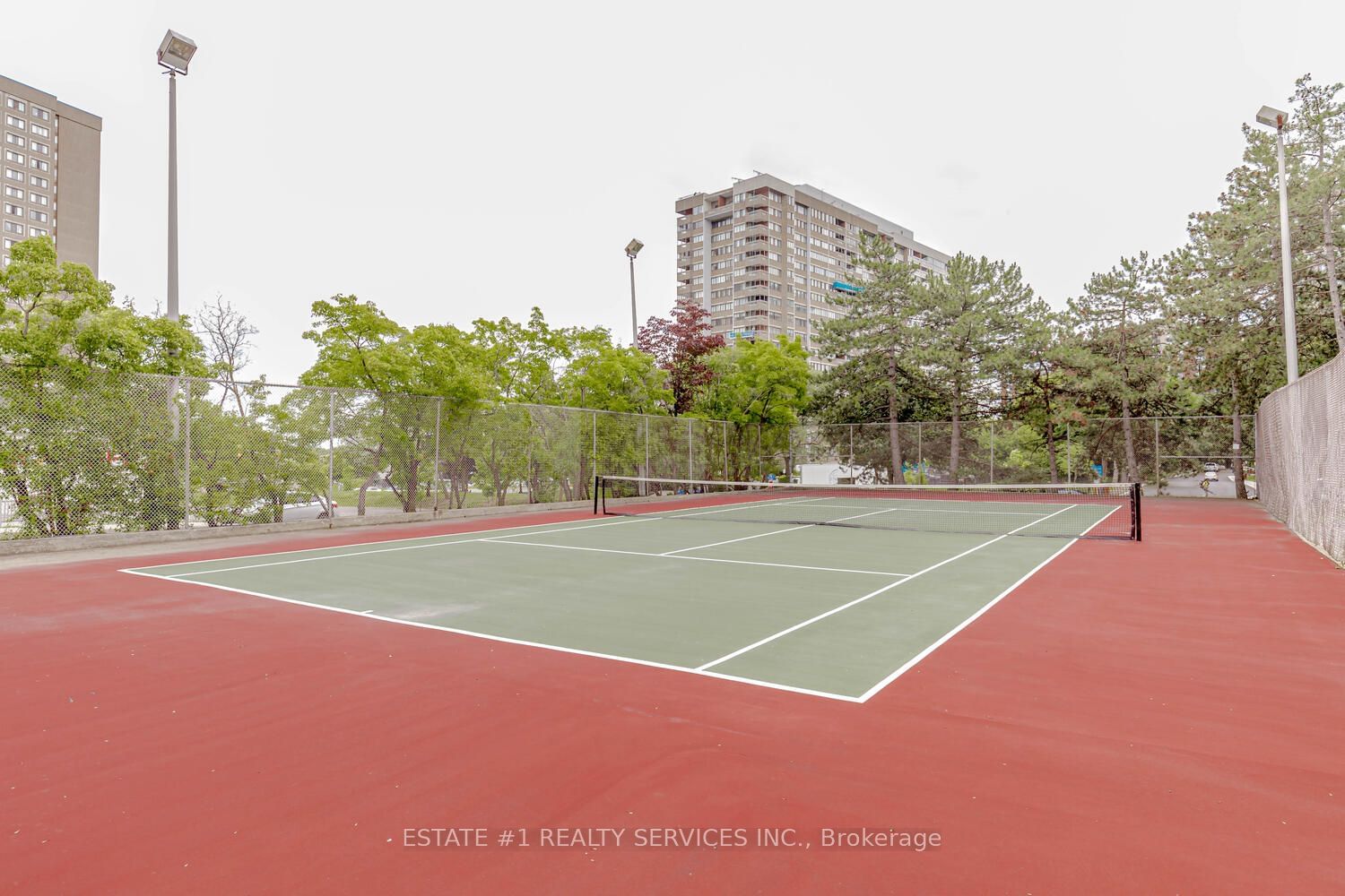 3590 Kaneff Cres, unit 802 for sale - image #38