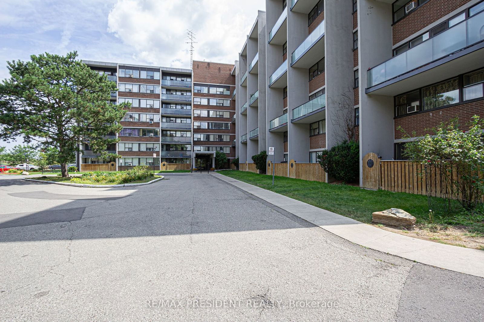 2121 Roche Crt, unit 505 for sale