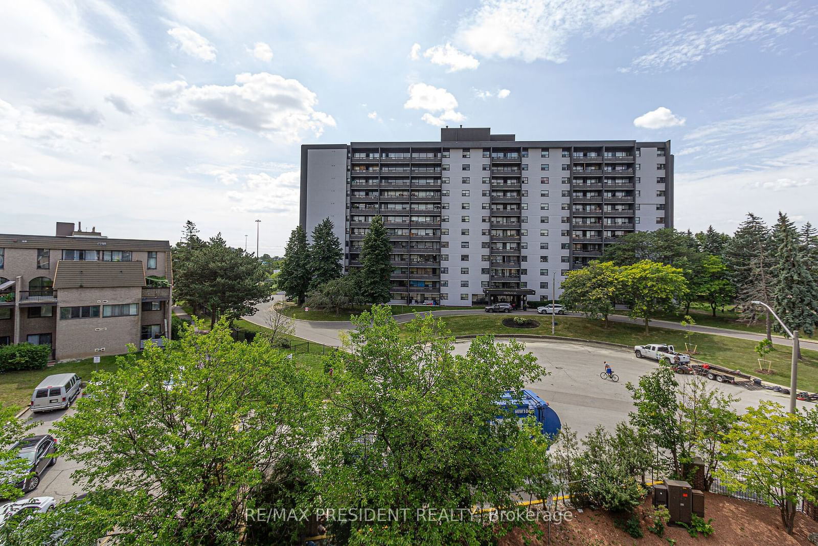 2121 Roche Crt, unit 505 for sale - image #29