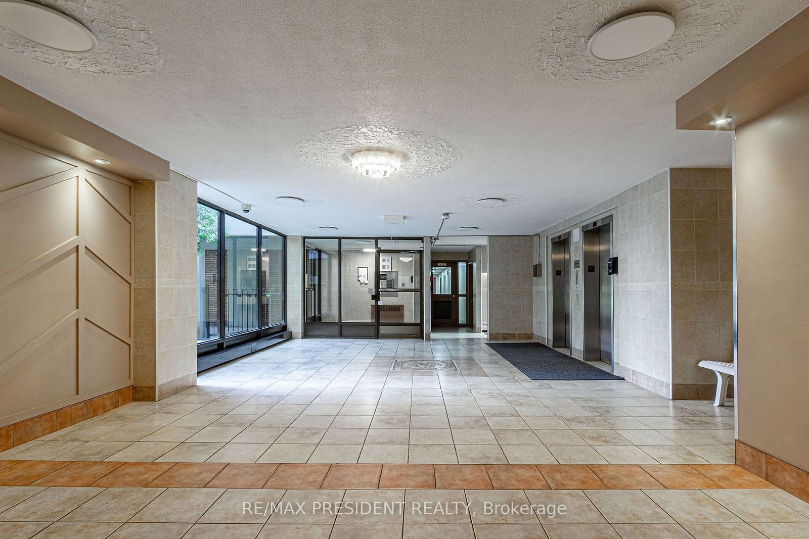 2121 Roche Condos, Mississauga, Toronto