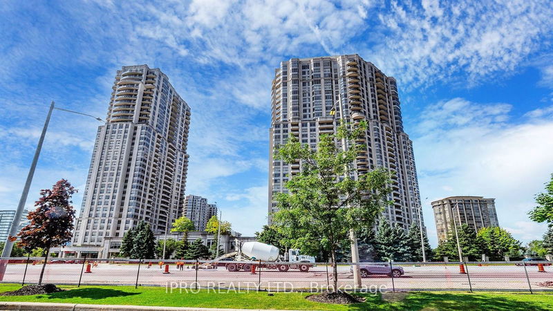 35 Kingsbridge Gdns, unit 812 for sale