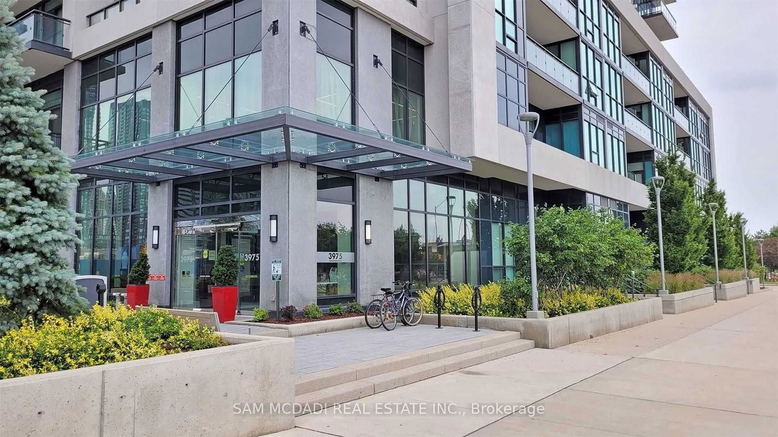 3975 Grand Park Dr, unit 4306 for rent - image #2