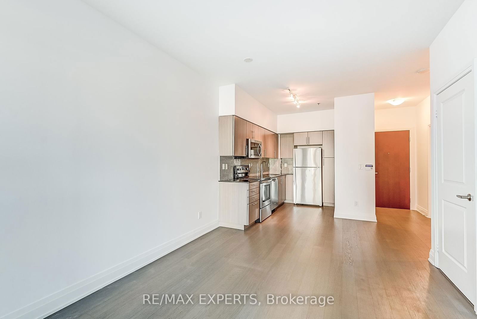 55 Speers Rd, unit 317 for rent - image #16