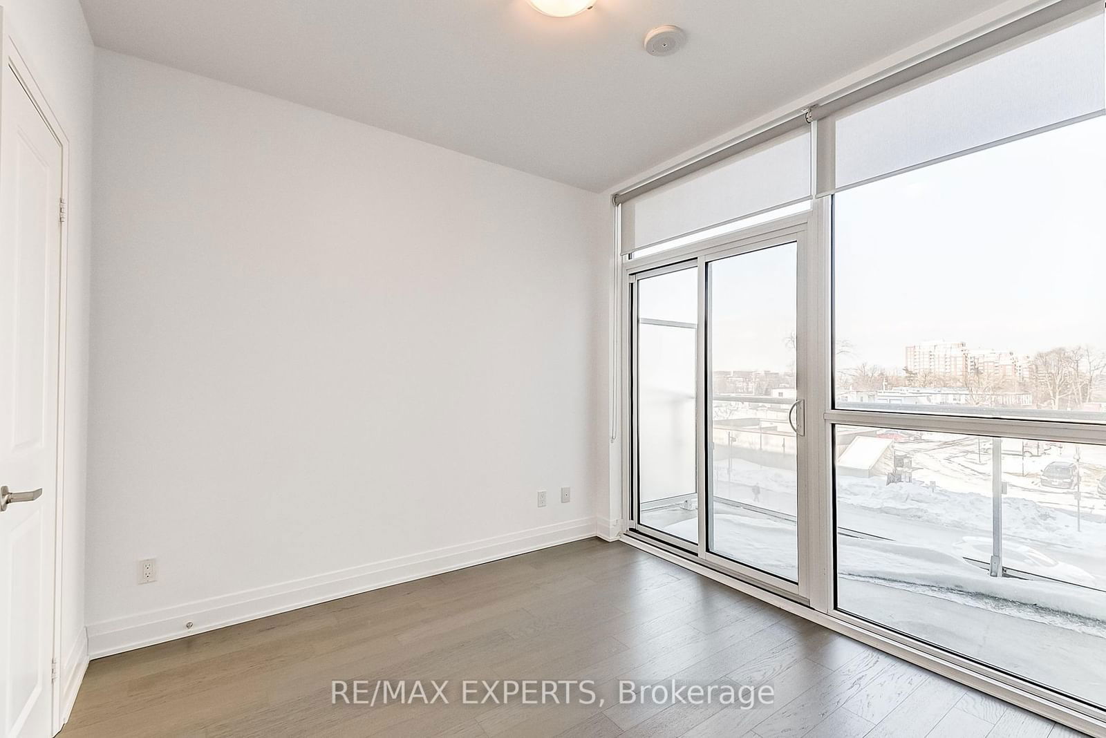 55 Speers Rd, unit 317 for rent - image #19