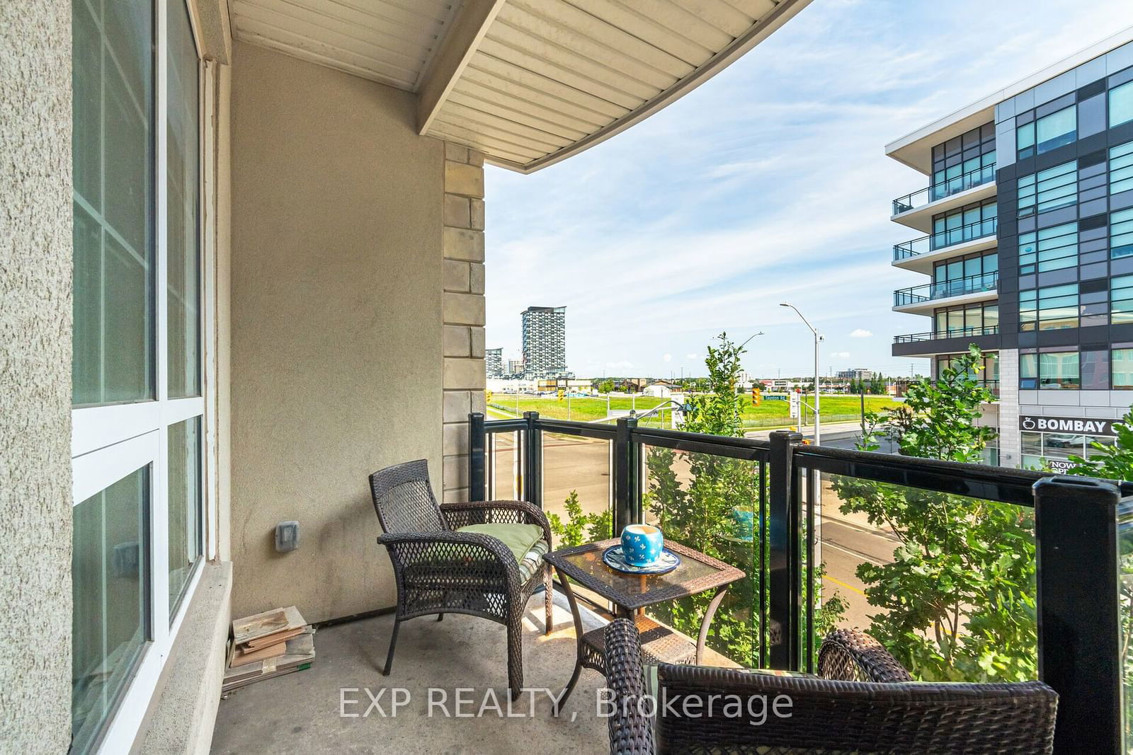 216 Oak Park Blvd, unit 226 for sale