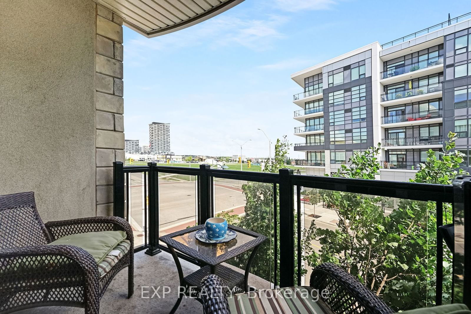 216 Oak Park Blvd, unit 226 for sale