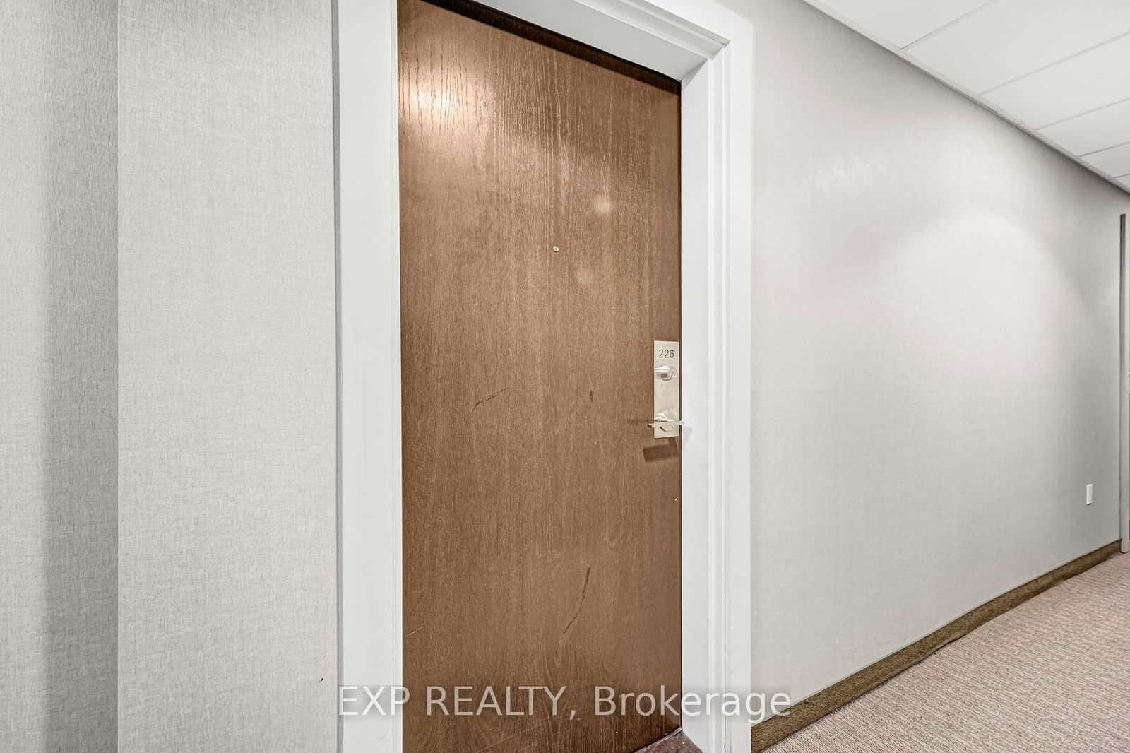 216 Oak Park Blvd, unit 226 for sale