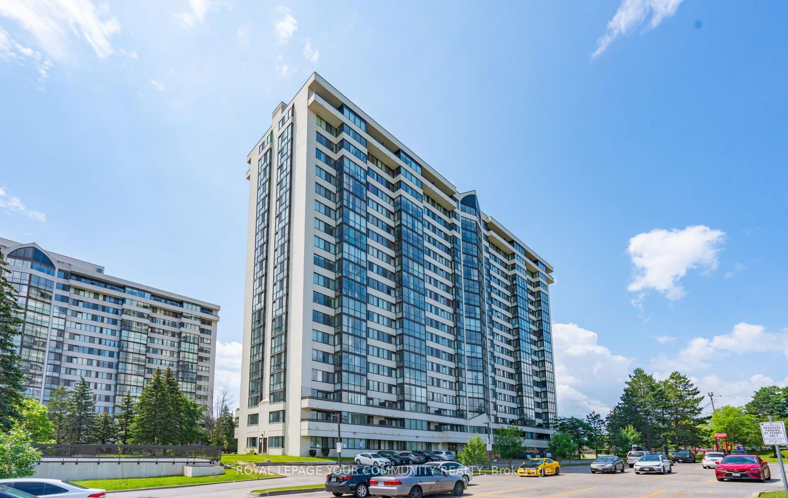 10 Markbrook Lane, unit 1009 for sale