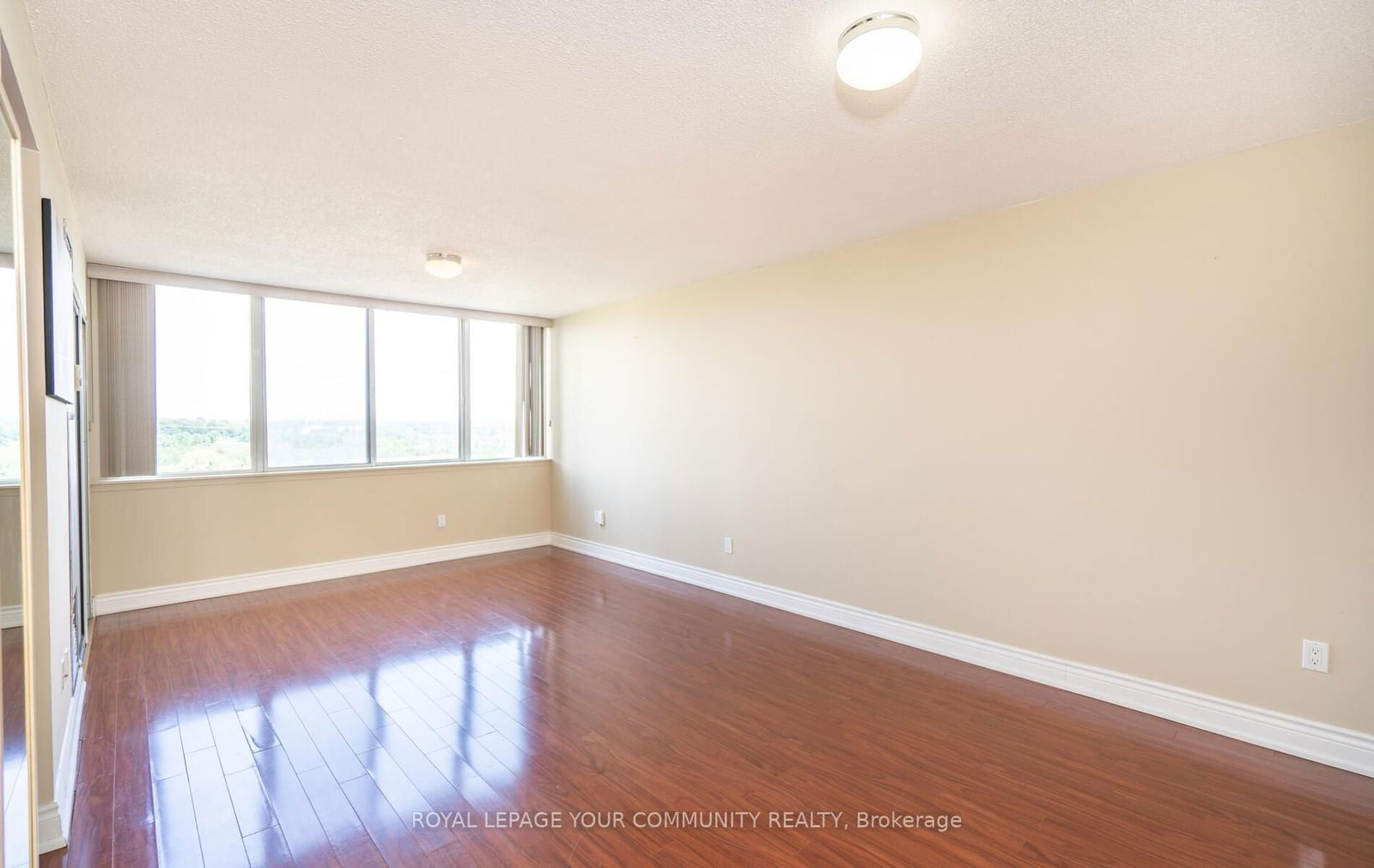 10 Markbrook Lane, unit 1009 for sale - image #6