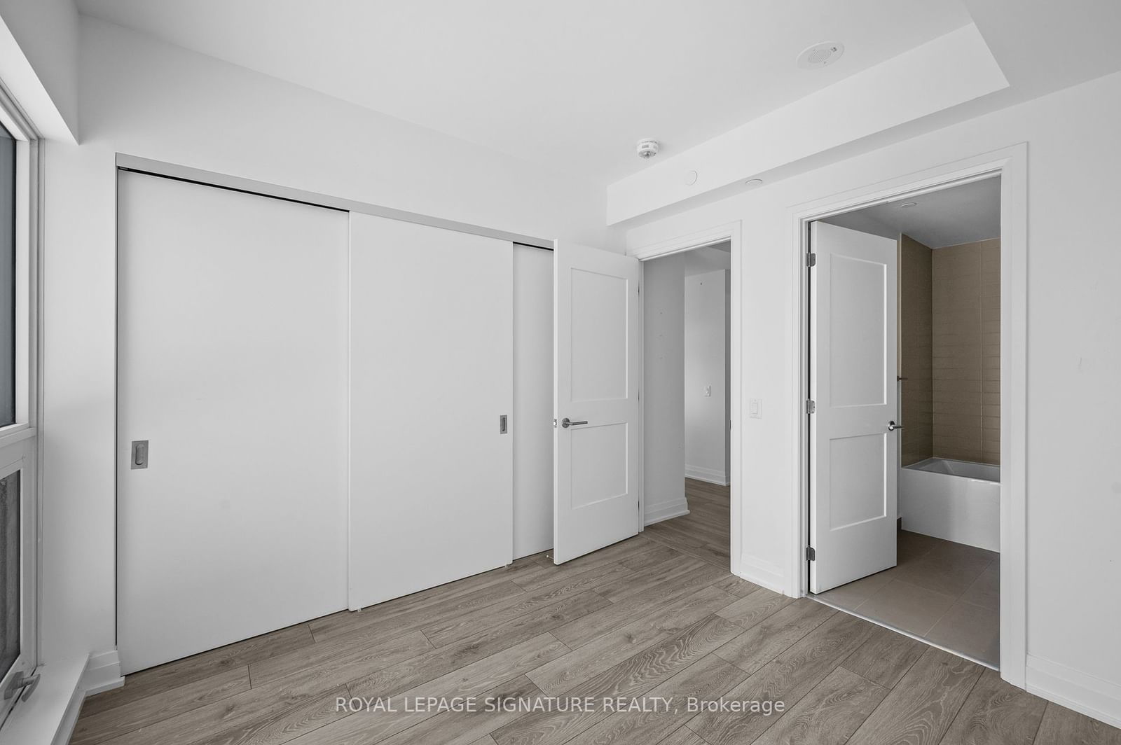 21 Park St E, unit 803 for rent