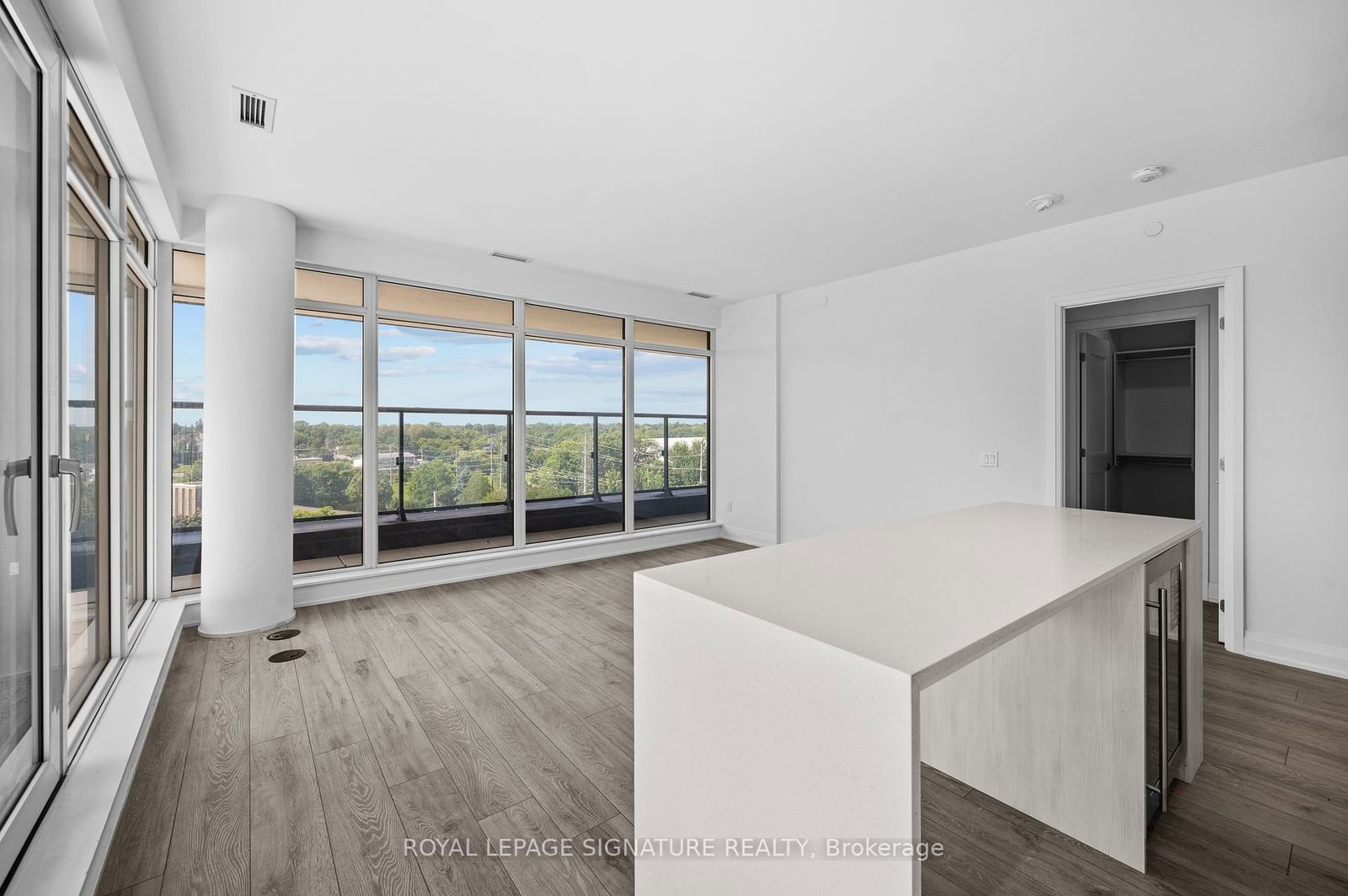 21 Park St E, unit 803 for rent