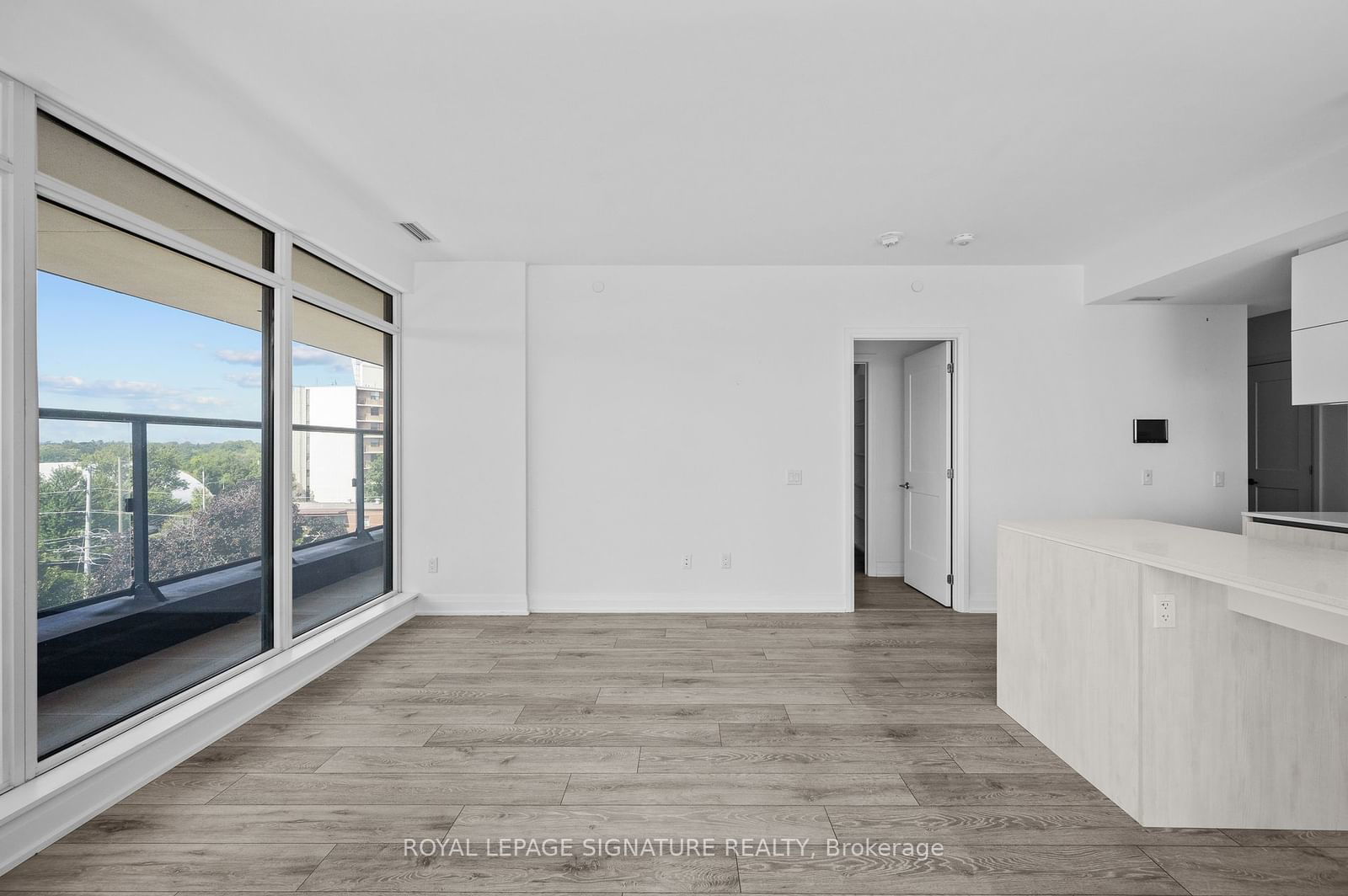 21 Park St E, unit 803 for rent - image #8