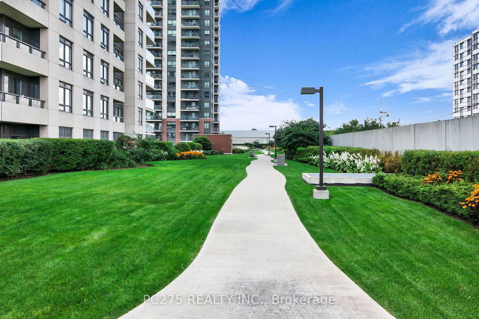 1410 Dupont St, unit 2708 for sale - image #36