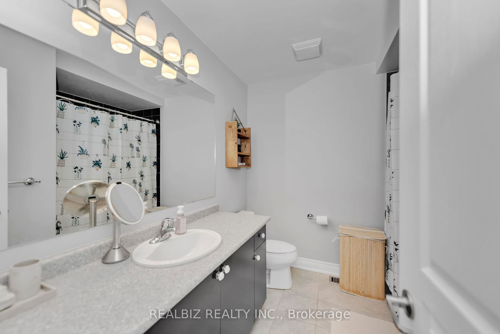 5972 Turney Dr, unit 5 for sale - image #21