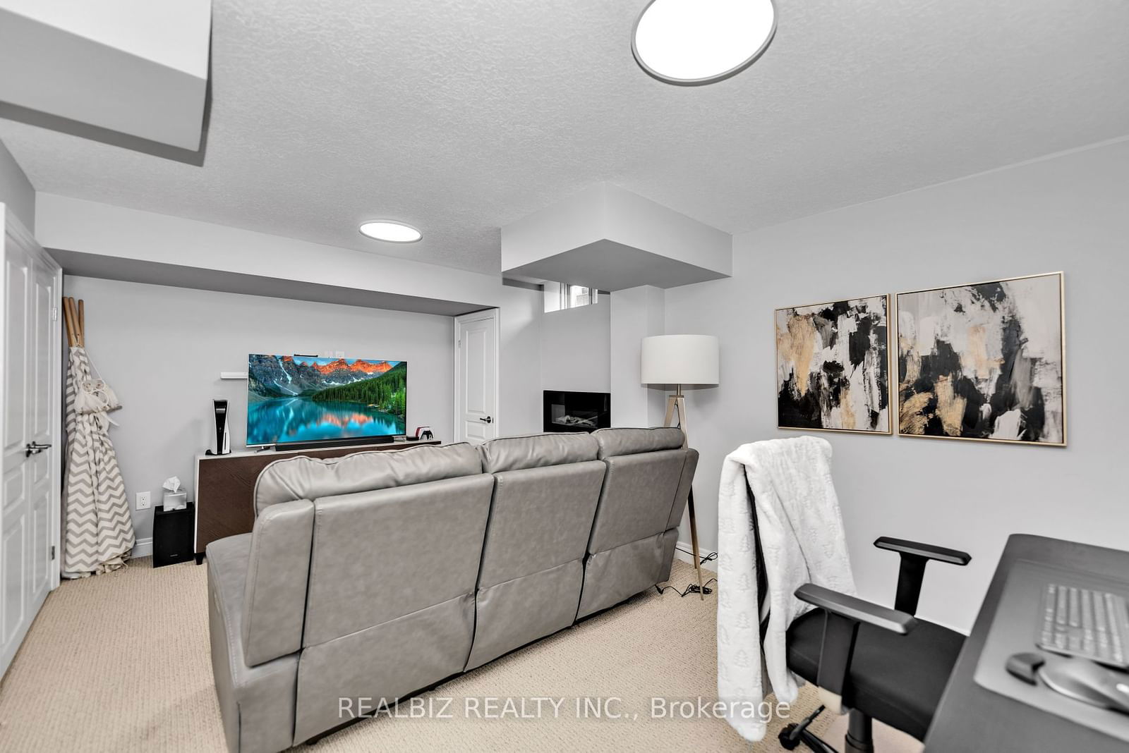 5972 Turney Dr, unit 5 for sale - image #23