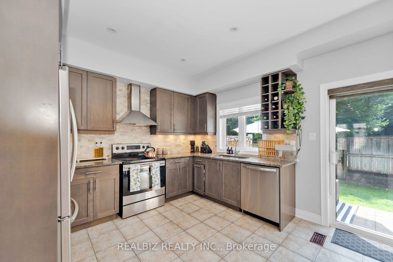 5972 Turney Dr, unit 5 for sale - image #8