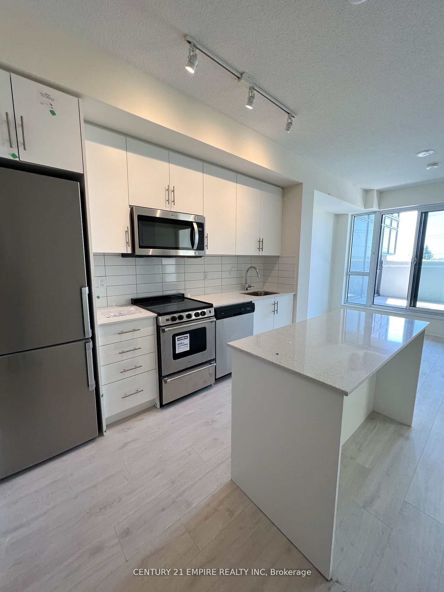 509 Dundas St, unit 321 for rent - image #4