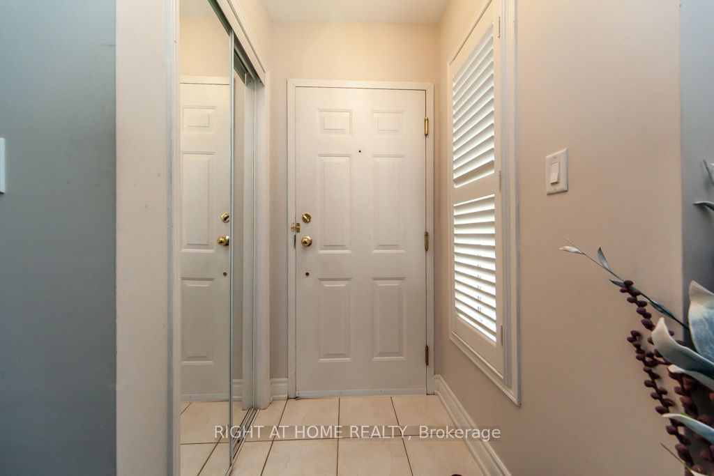 3055 Elmcreek Rd, unit 14 for rent - image #8