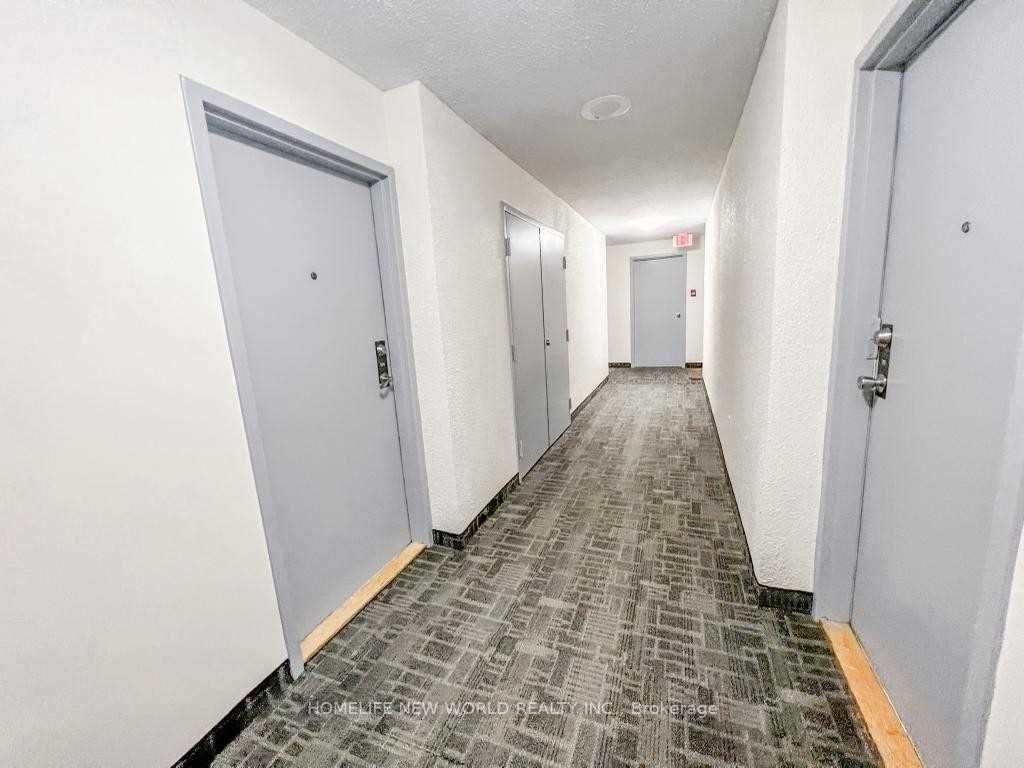 40 Panorama Crt, unit 709 for rent