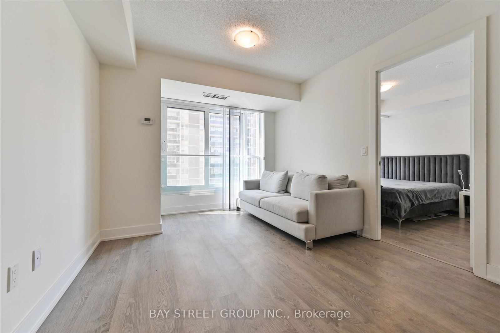 9 Mabelle Ave, unit 1415 for sale - image #10