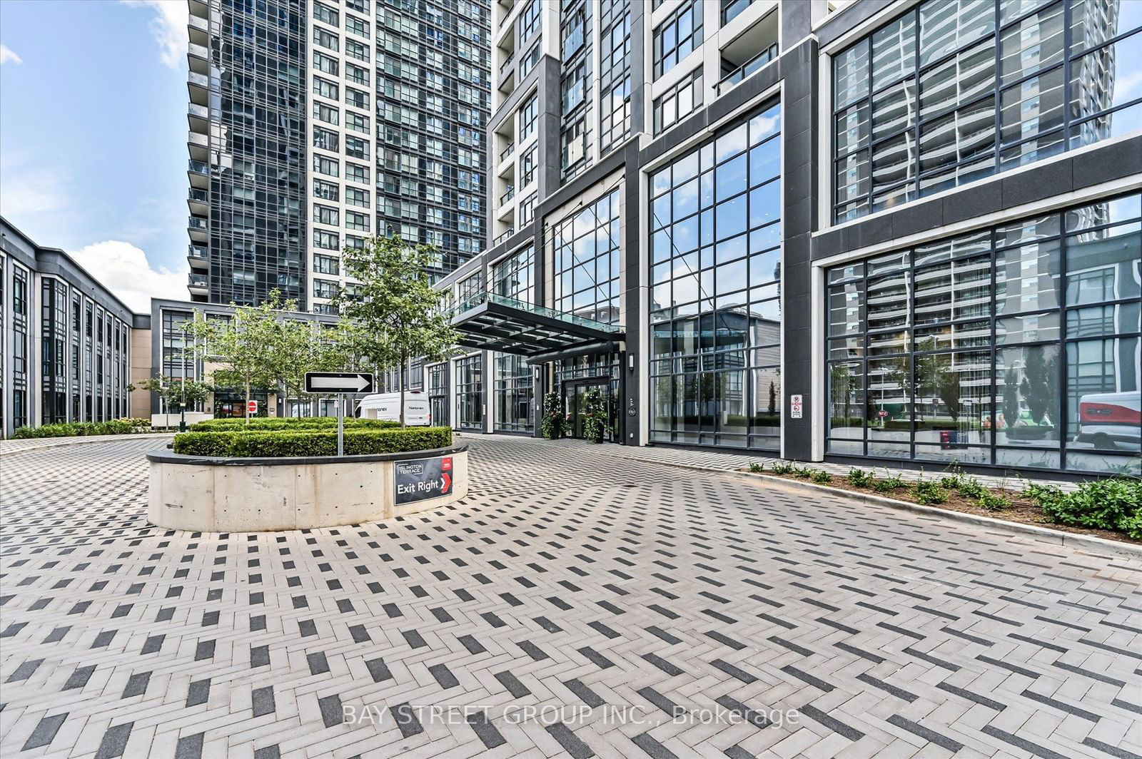 9 Mabelle Ave, unit 1415 for sale - image #3