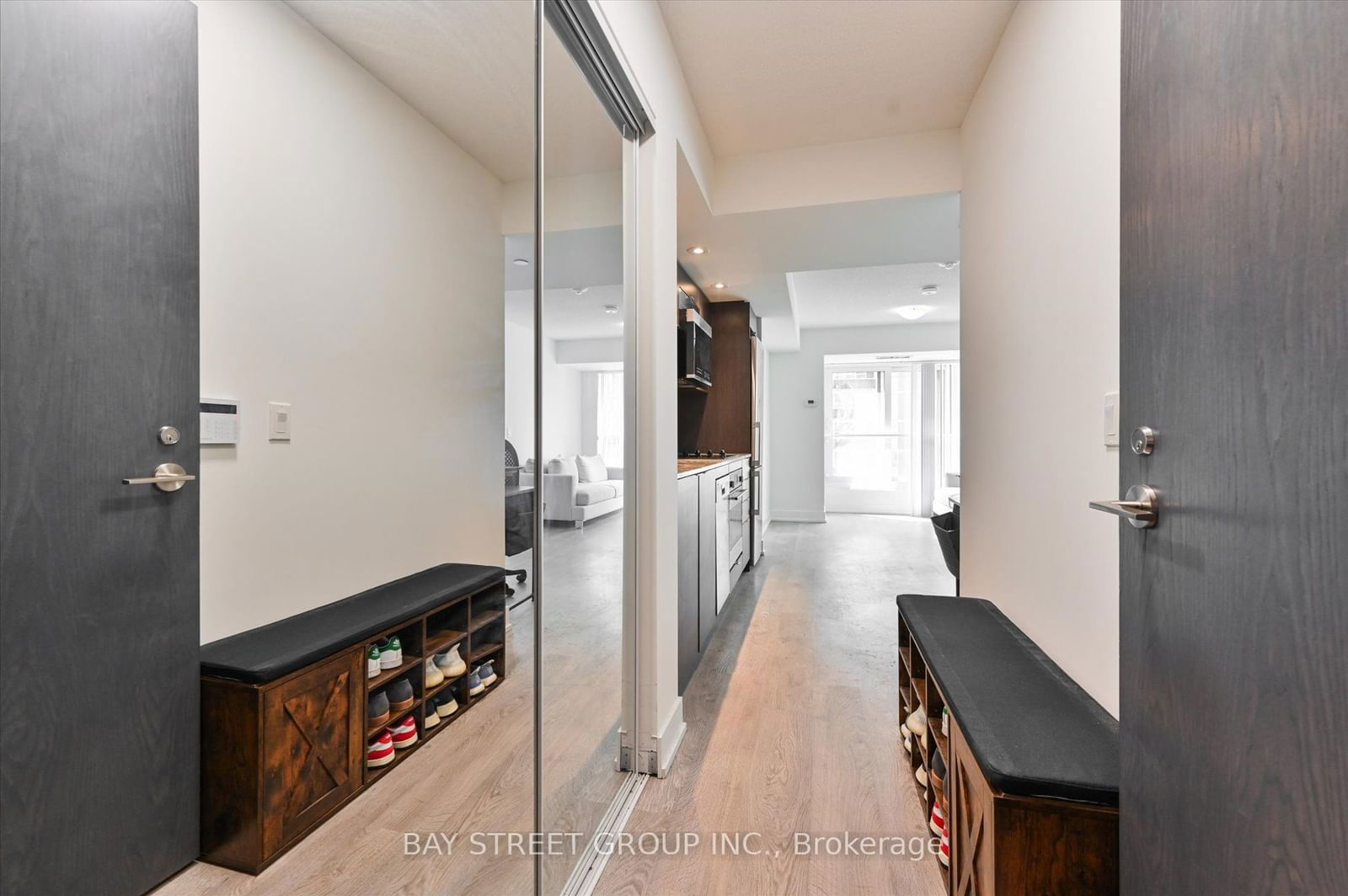 9 Mabelle Ave, unit 1415 for sale - image #8