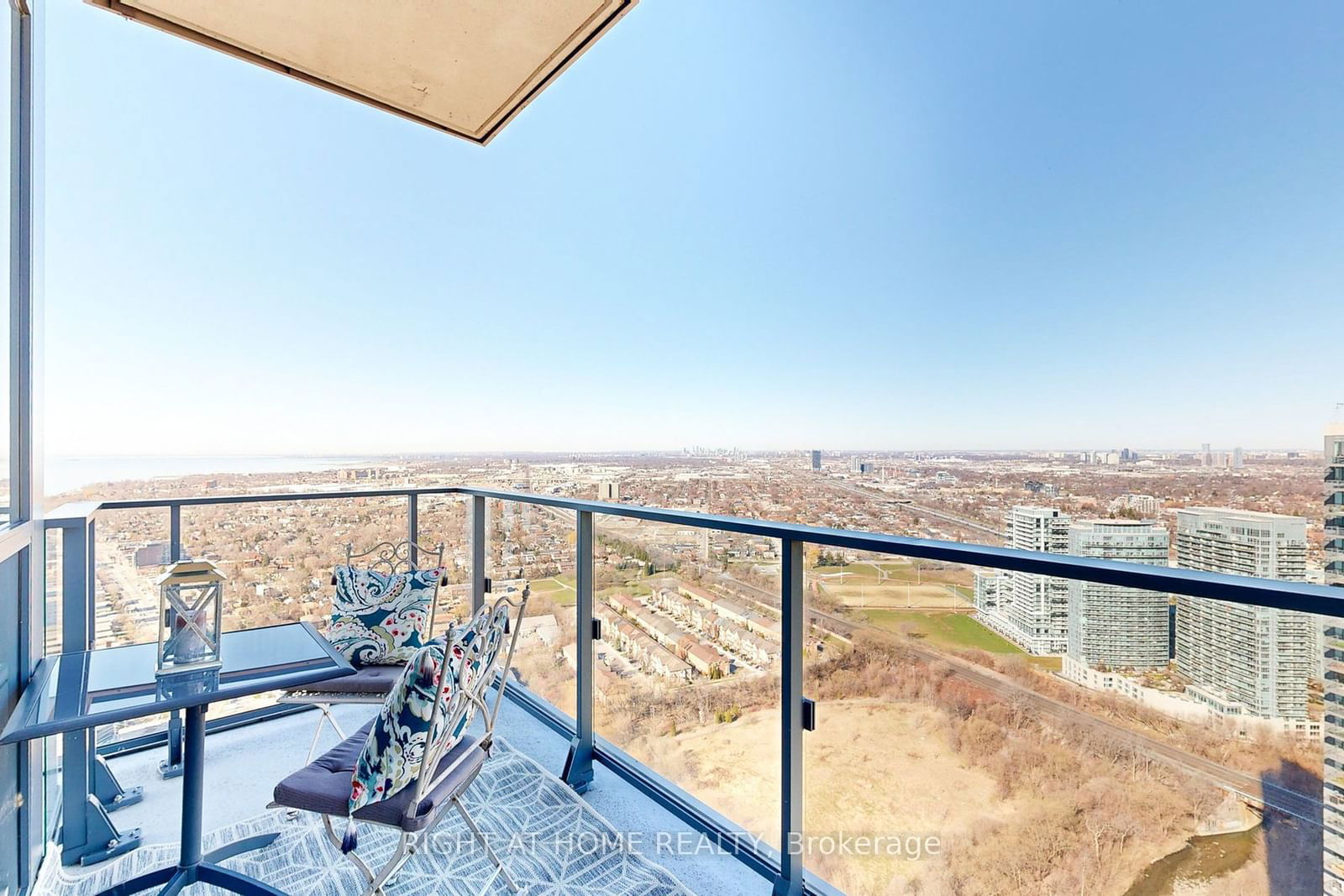 2220 Lake Shore Blvd W, unit UPH02 for sale - image #22