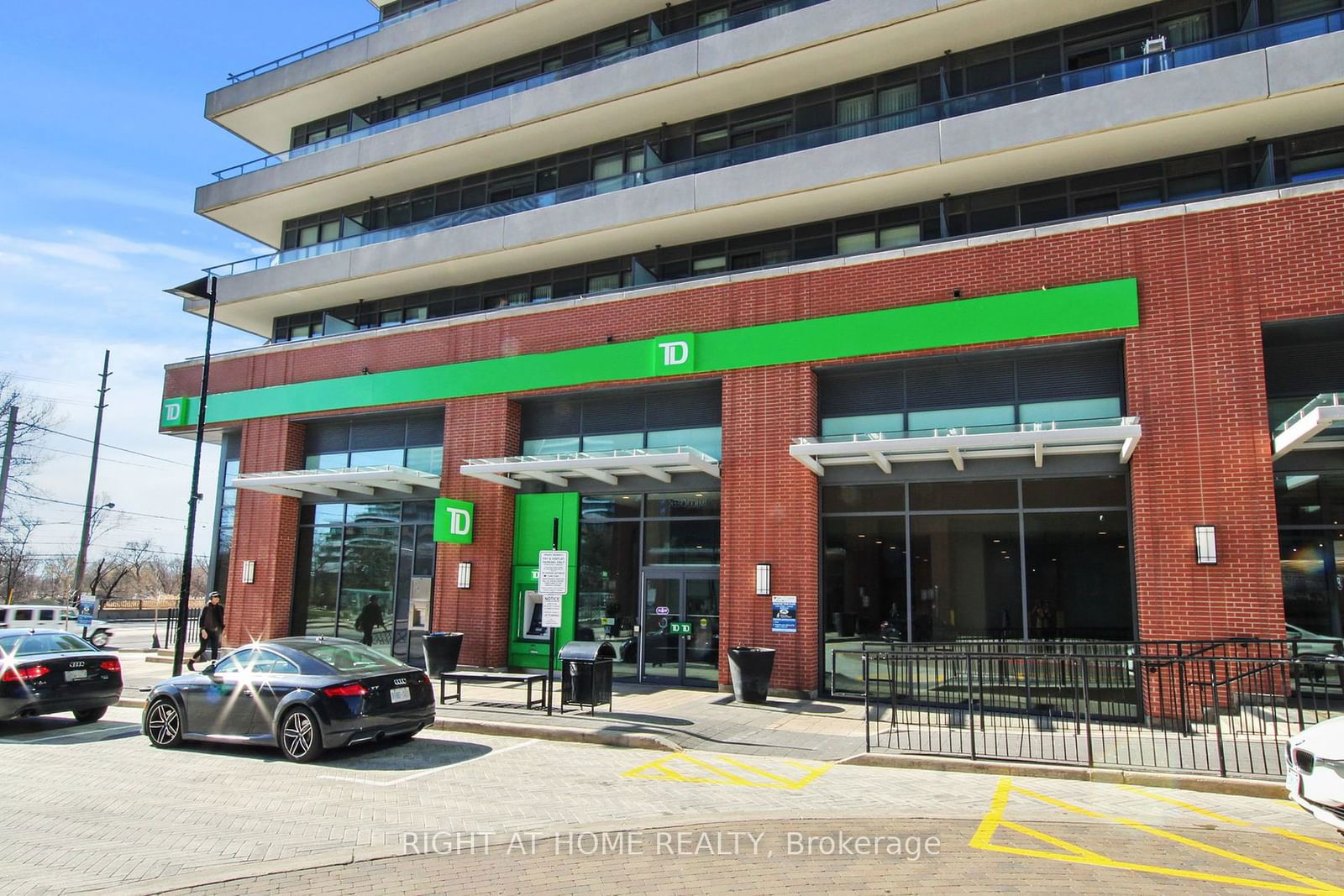 2220 Lake Shore Blvd W, unit UPH02 for sale - image #28