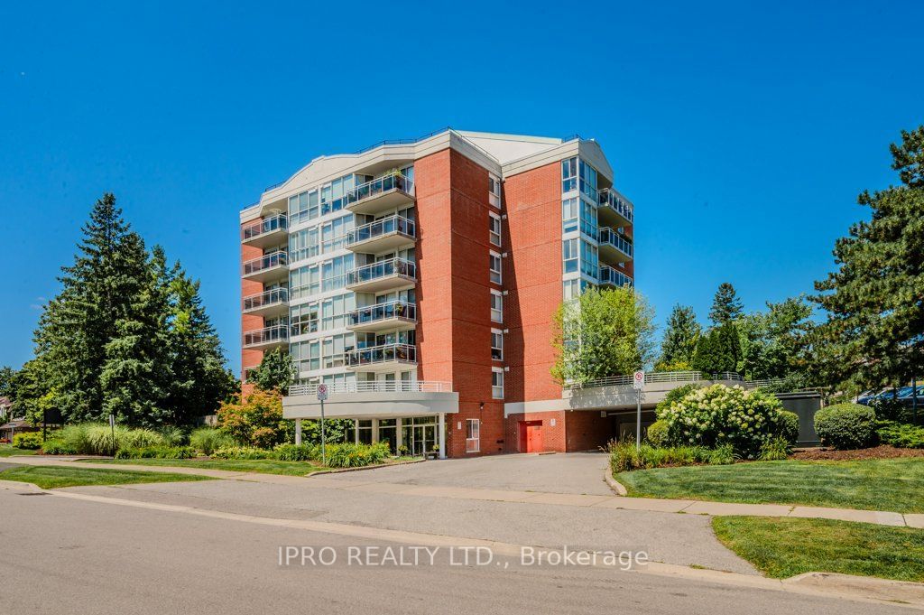 1071 Queens Ave, unit 302 for sale