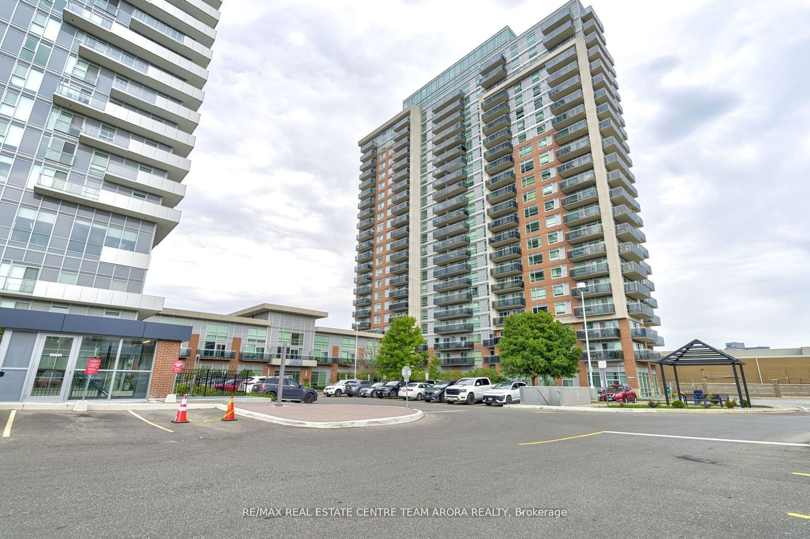 215 Queen St E, unit 1103 for sale - image #3