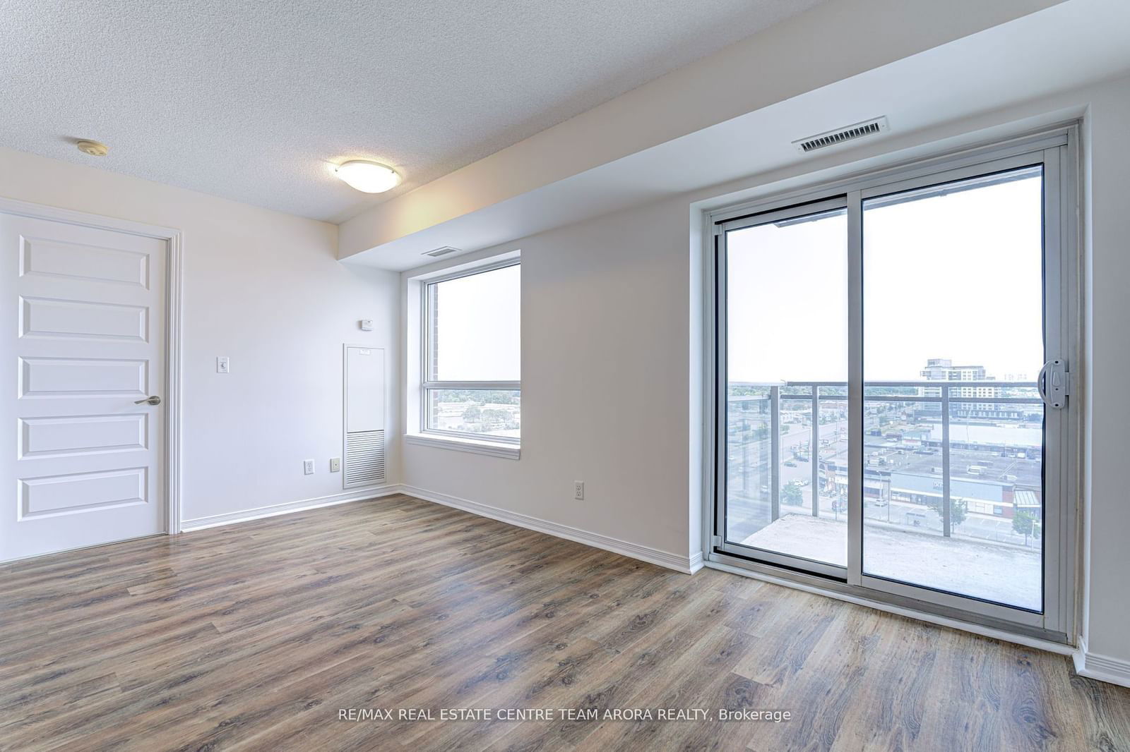 215 Queen St E, unit 1103 for sale - image #5